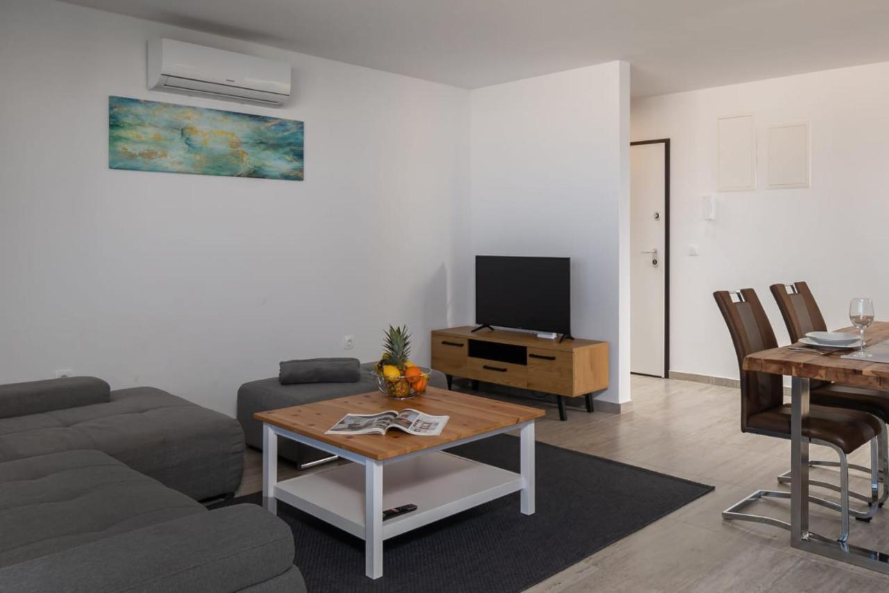 Apartments Cesare Nin Exterior foto